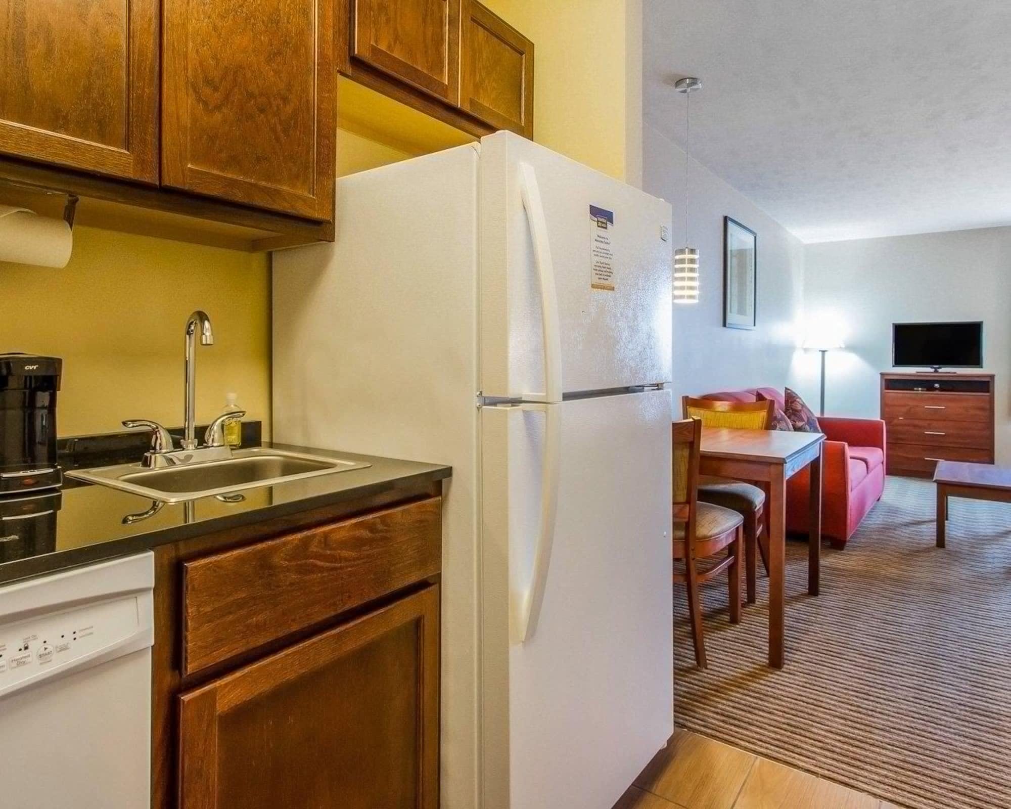 Mainstay Suites Гранд Айлънд Екстериор снимка