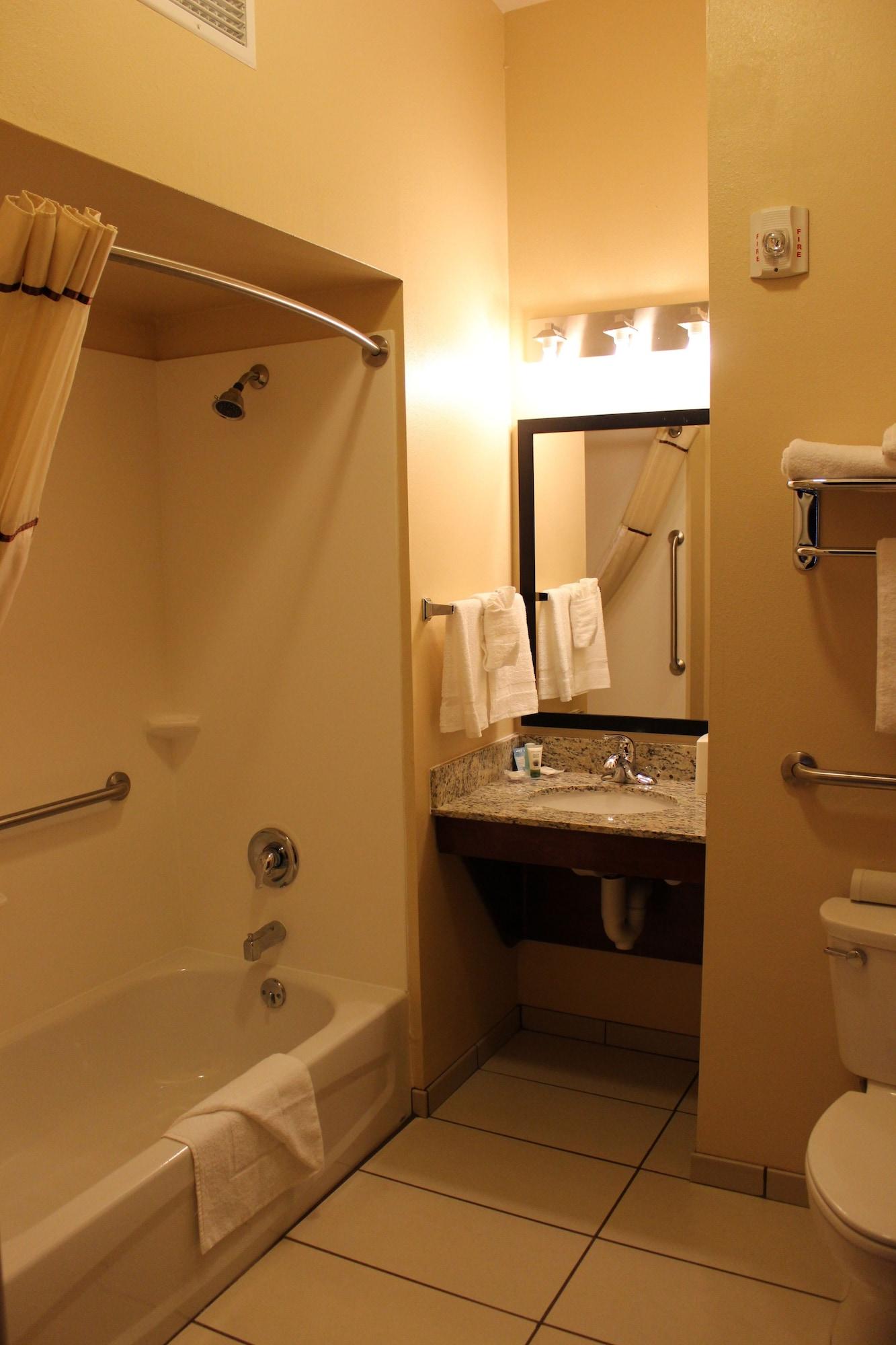 Mainstay Suites Гранд Айлънд Екстериор снимка
