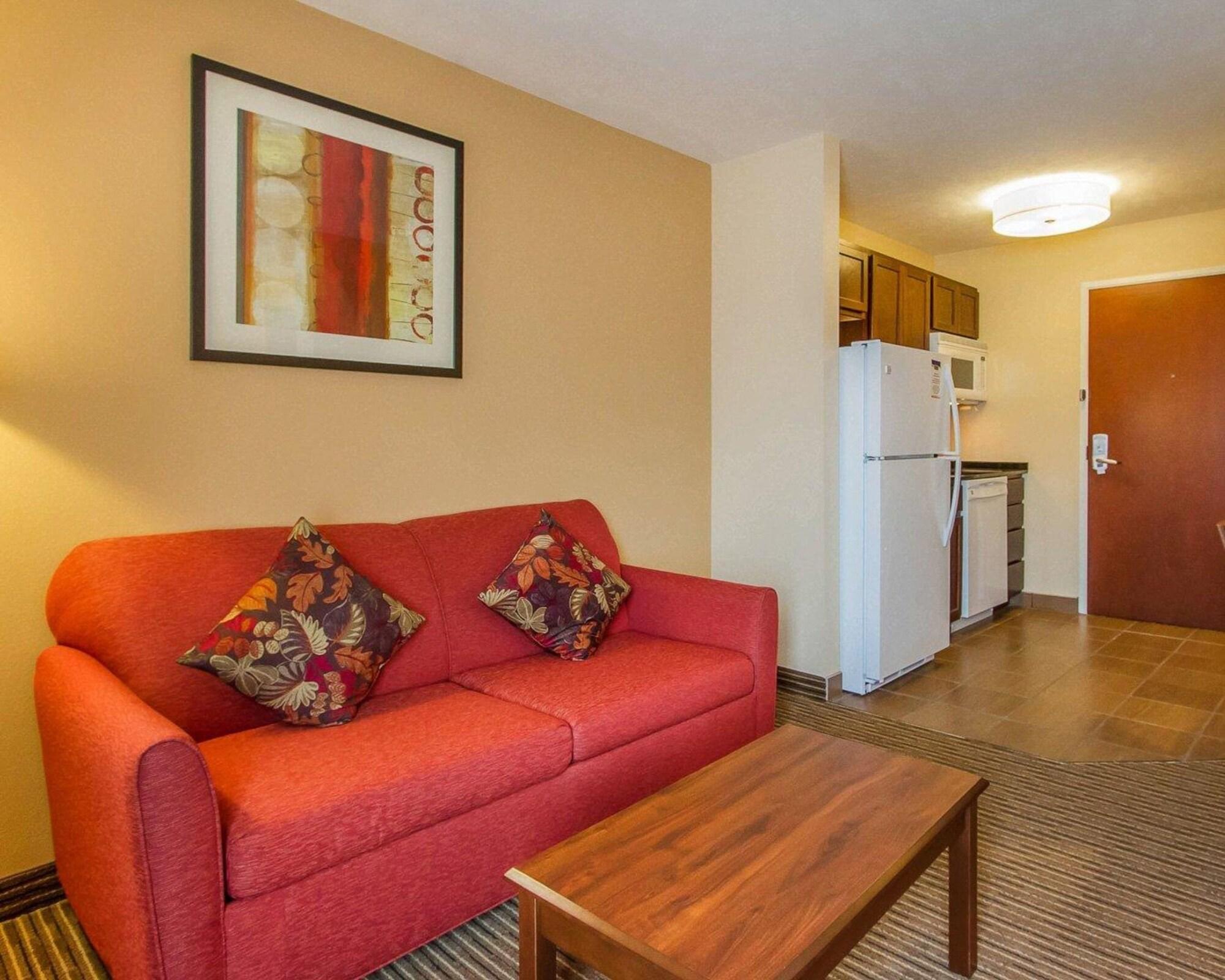 Mainstay Suites Гранд Айлънд Екстериор снимка
