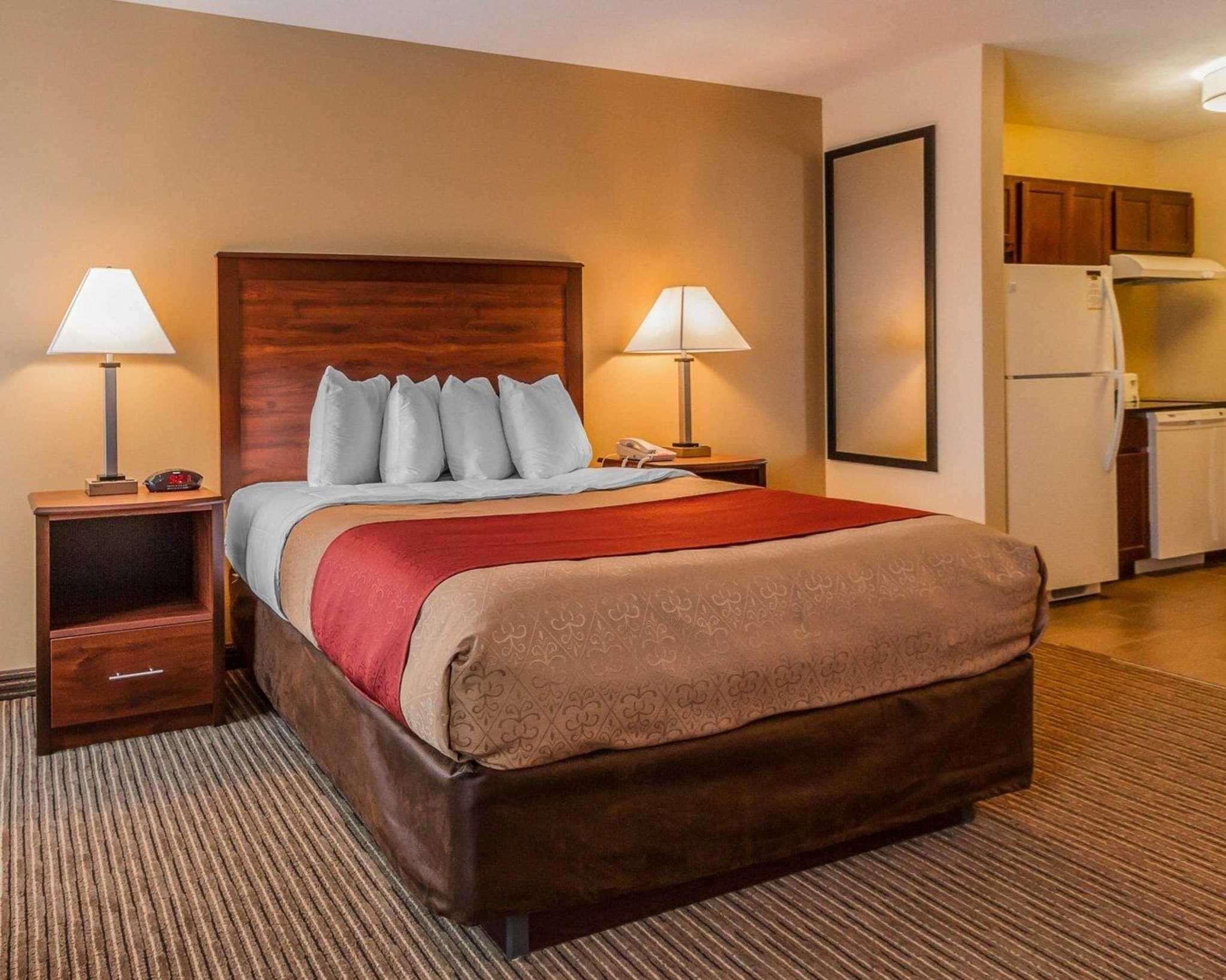Mainstay Suites Гранд Айлънд Екстериор снимка