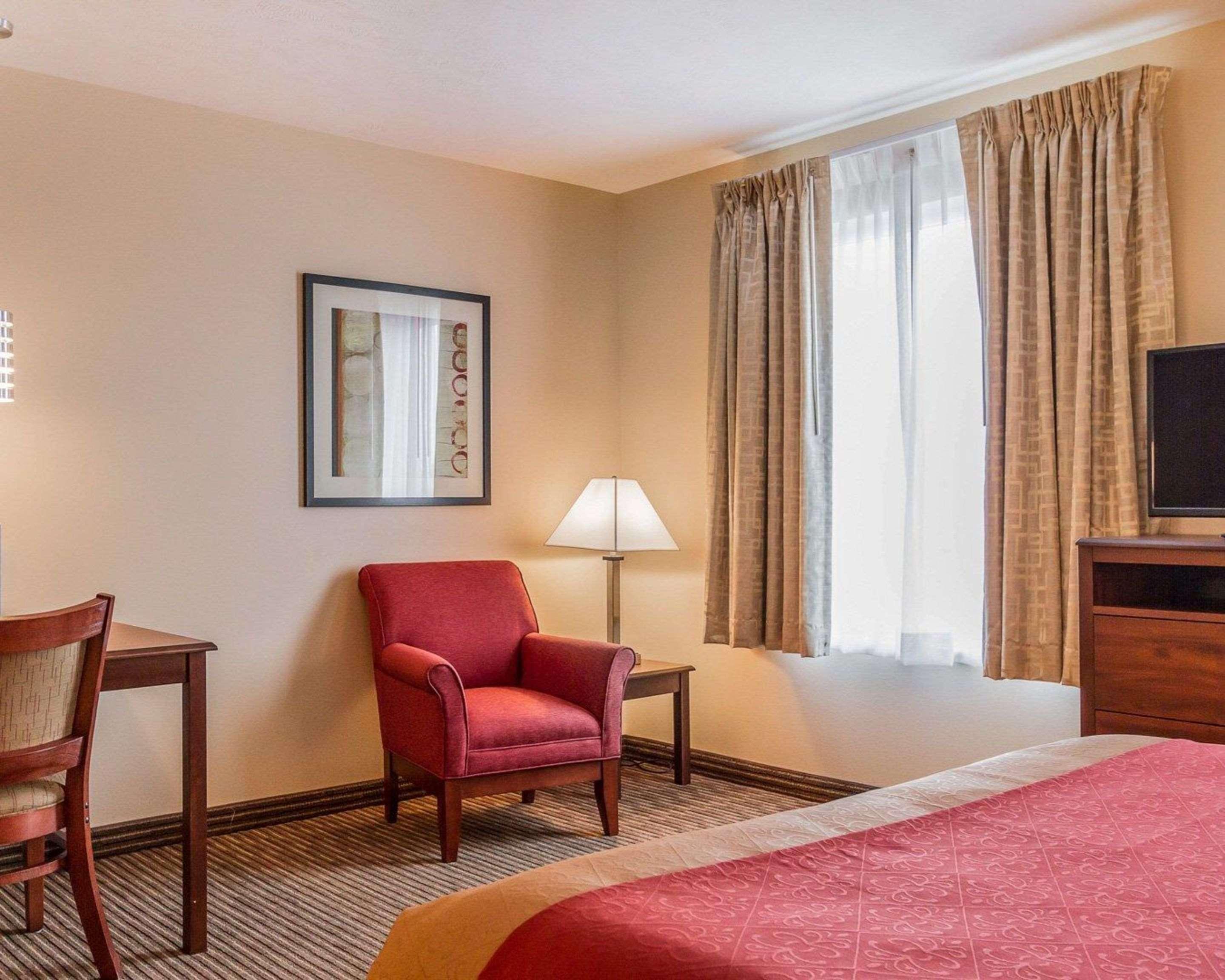 Mainstay Suites Гранд Айлънд Екстериор снимка