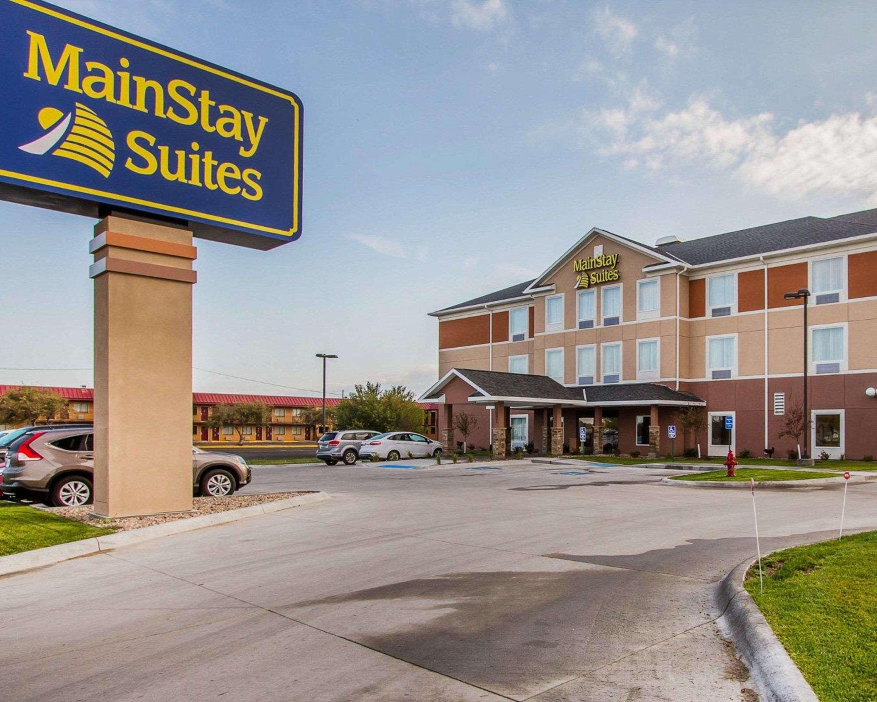 Mainstay Suites Гранд Айлънд Екстериор снимка