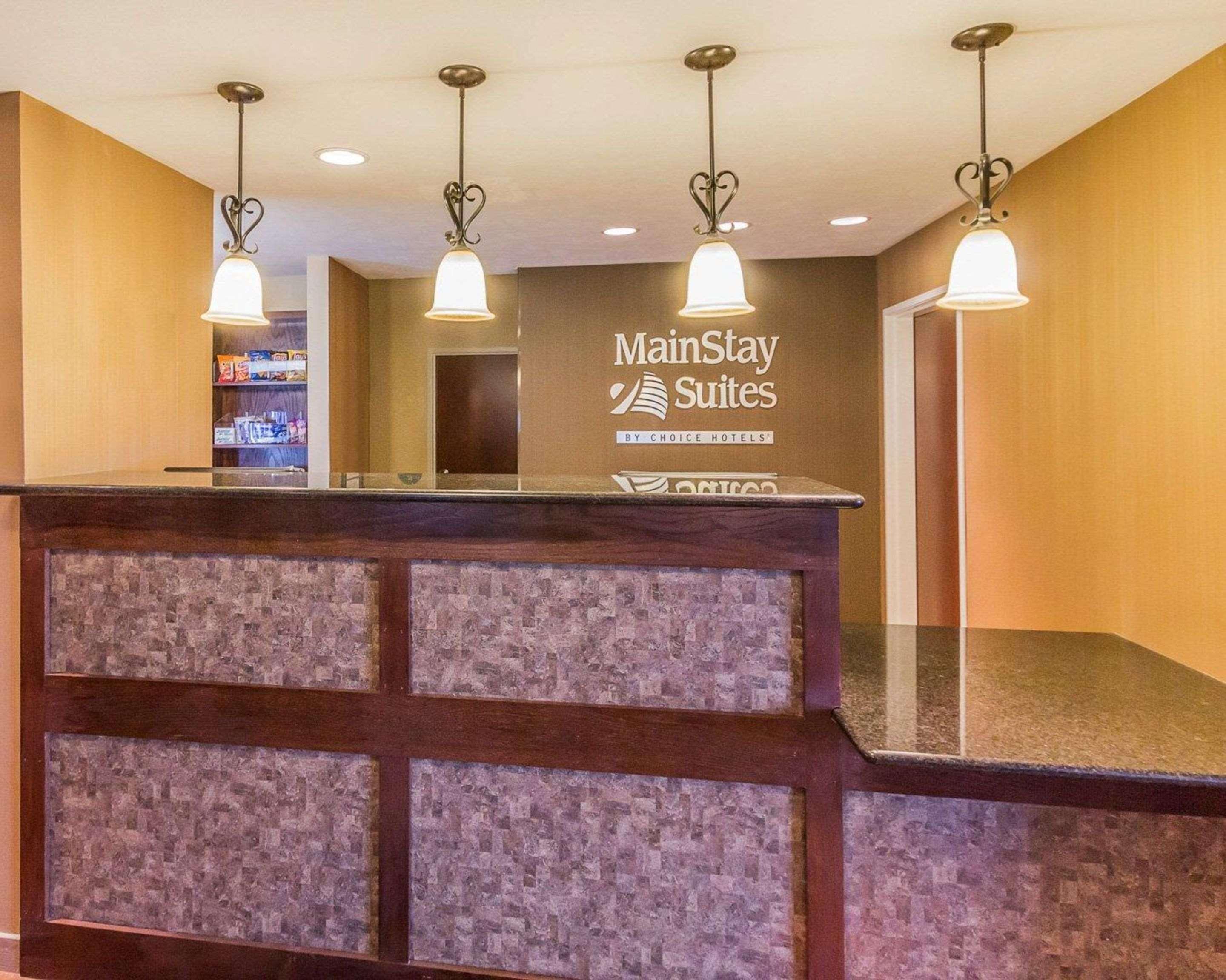 Mainstay Suites Гранд Айлънд Екстериор снимка