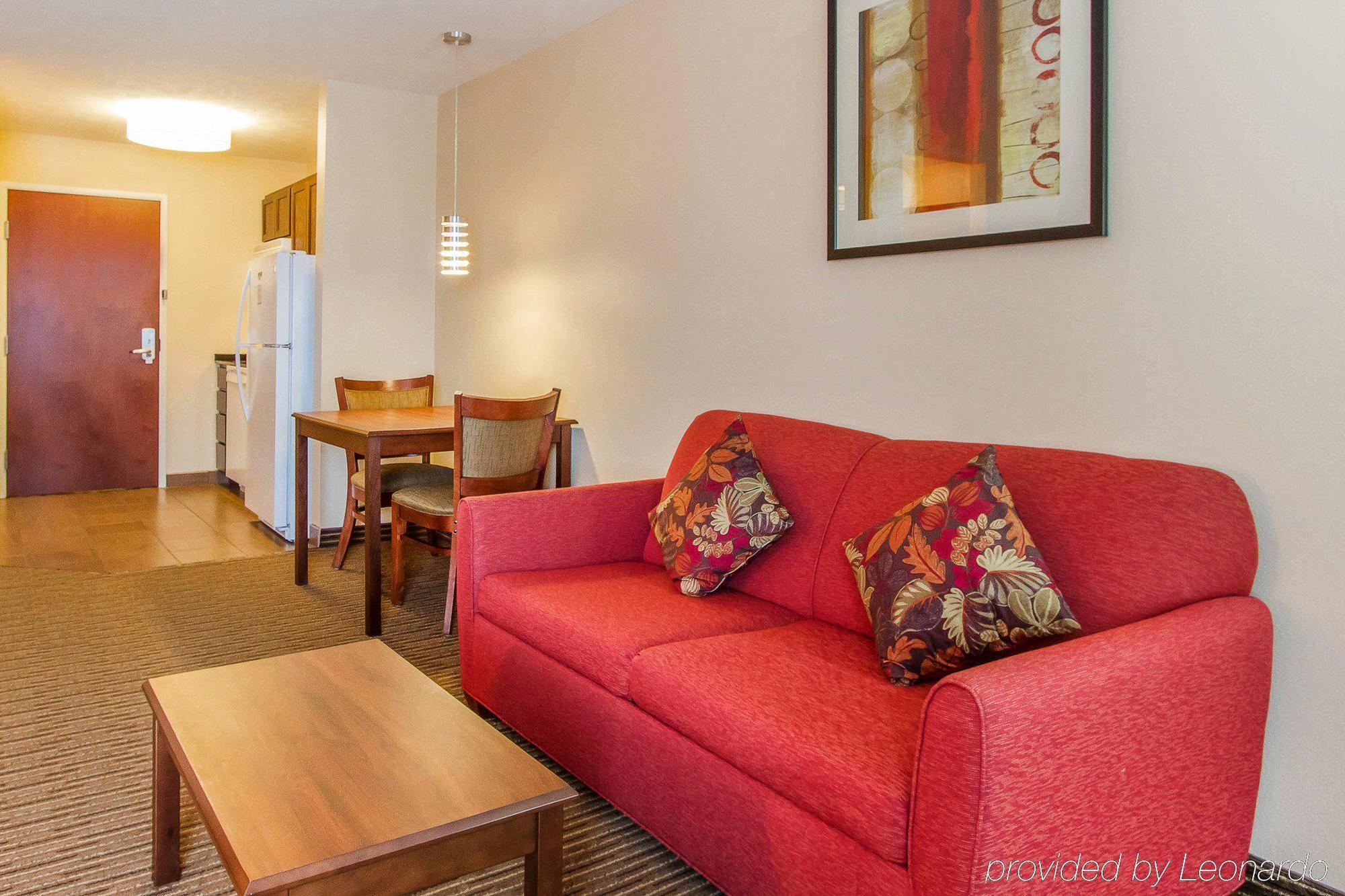 Mainstay Suites Гранд Айлънд Екстериор снимка