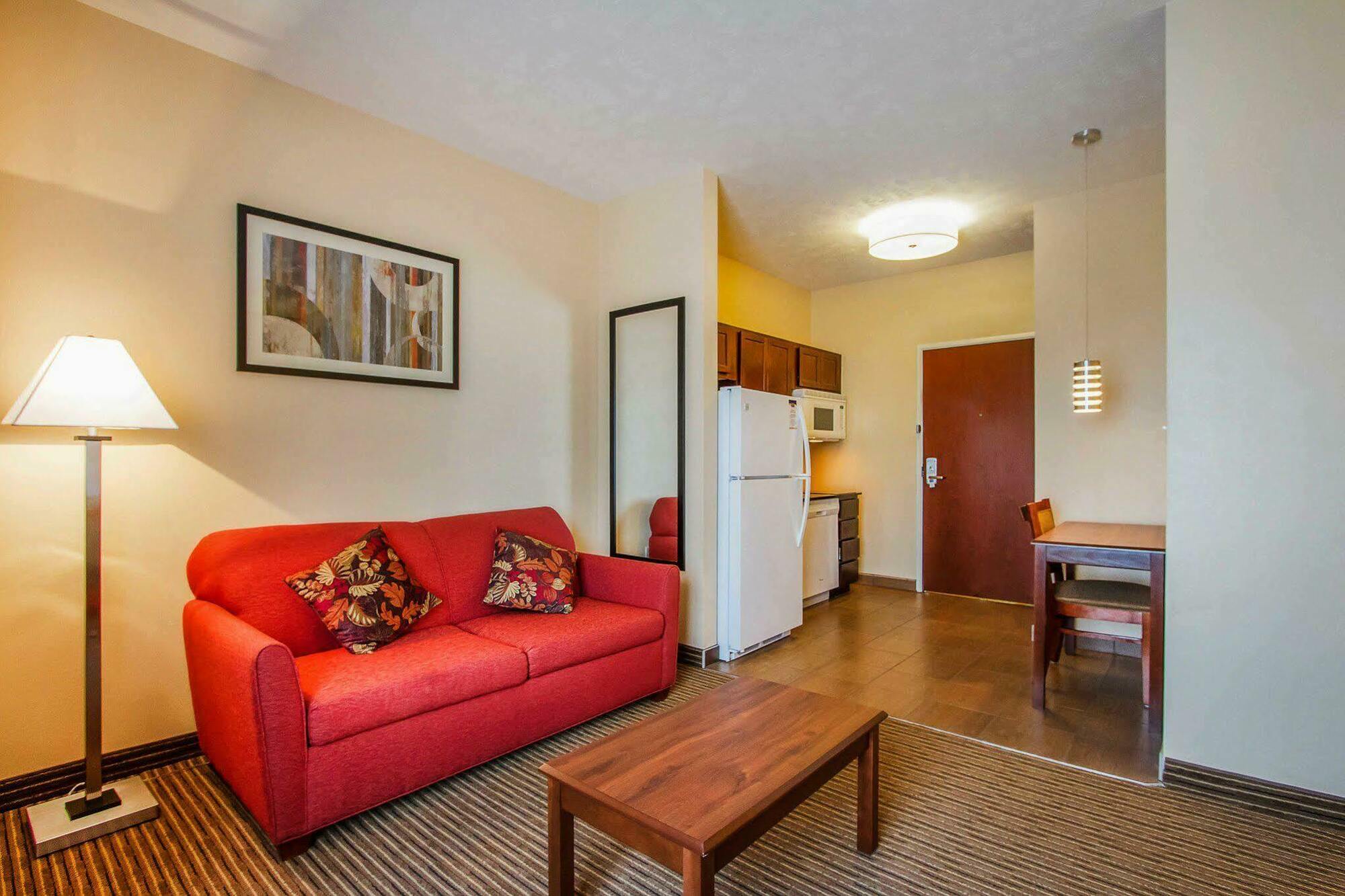 Mainstay Suites Гранд Айлънд Екстериор снимка