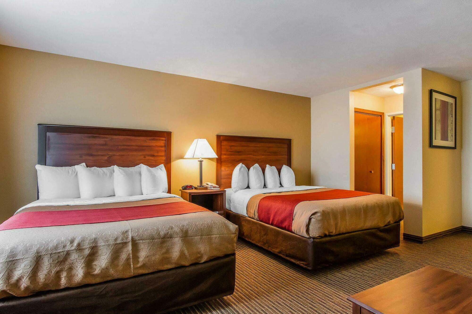 Mainstay Suites Гранд Айлънд Екстериор снимка